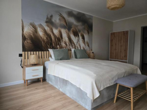 Eastside Apartments-Apartament Rodzinny przy Deptaku Zdrojowa 12, Swieradów-Zdrój